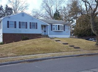 25 Salem Rd, East Brunswick, NJ 08816