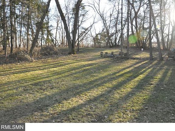 3rd image of 1055 W Wayzata Blvd