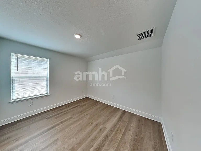 5447 Boulder Creek Cv — Photo 32