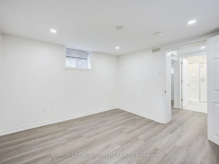 27 Dalrymple Dr — Photo 21