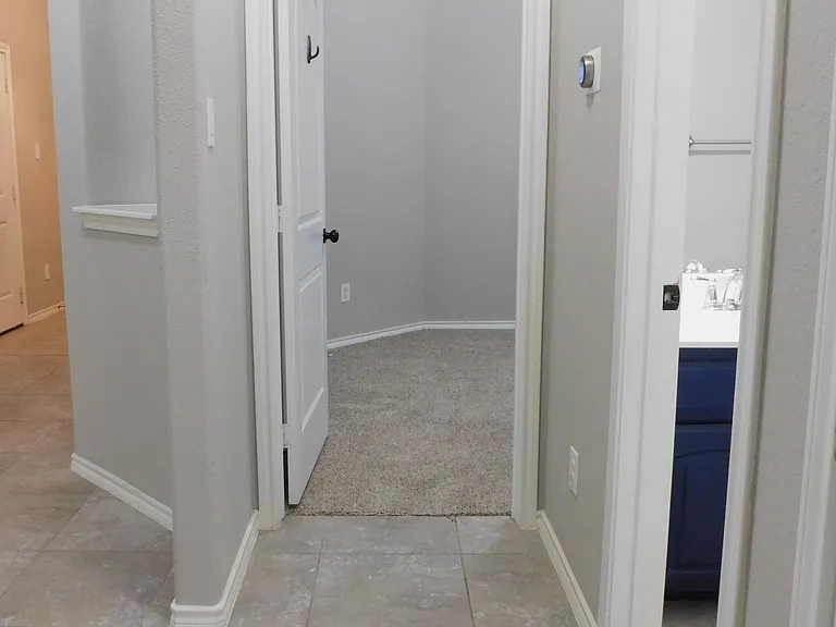 2401 Windhaven Dr — Photo 21