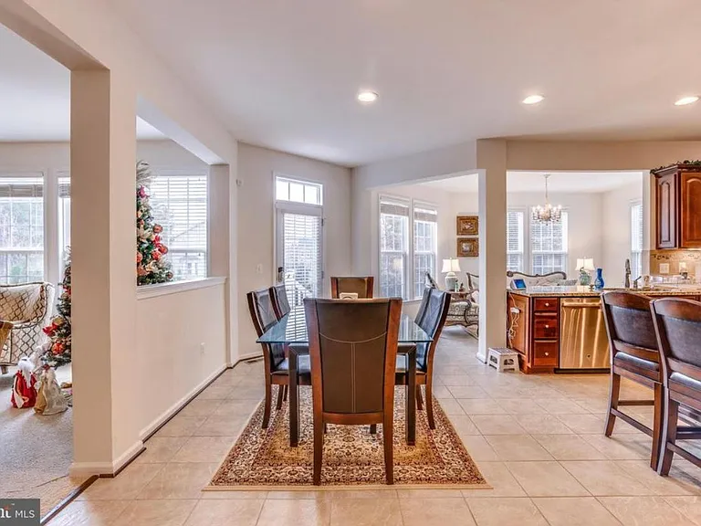 41613 Chalk Ln — Photo 17