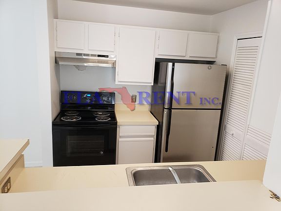 2nd image of 6160 Westgate Dr APT 203