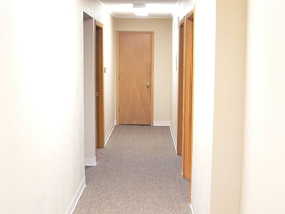 4th image of 3521 N California Ave Ste 2