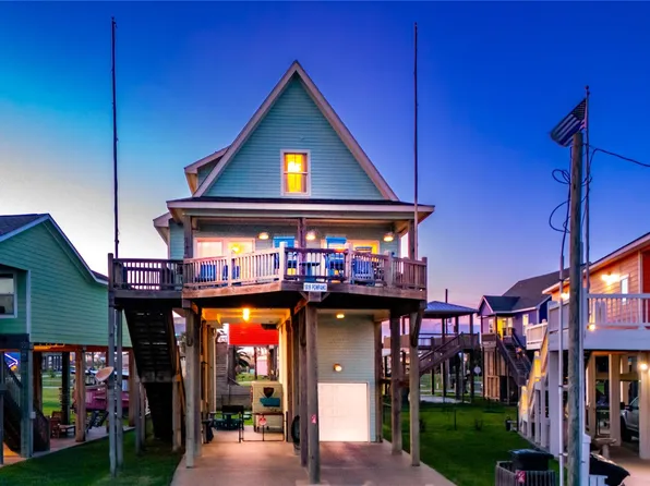 1819 N Pompano Ln, Pt Bolivar, TX 77650