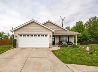 2208 Freedom Cir, Jeffersonville, IN 47130