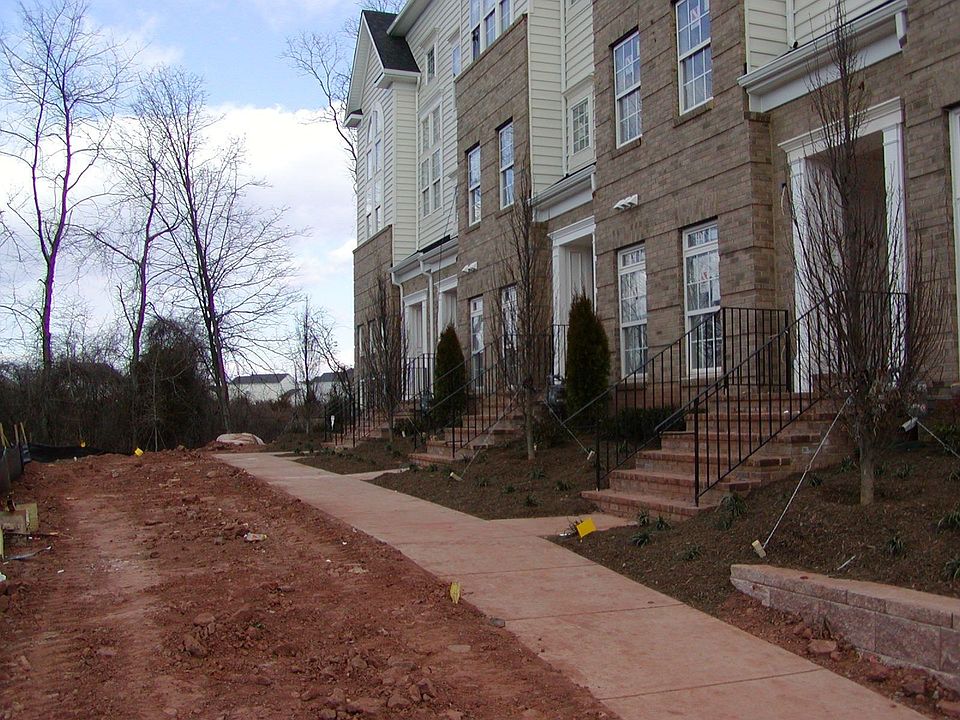 Bldg Front During Constr