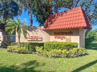 8100 SW 24th St APT 302, North Lauderdale, FL 33068