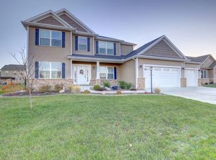 1111 Reserve Ct, Mahomet, IL 61853