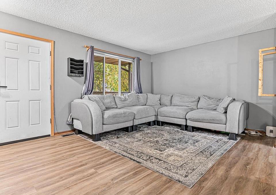 5480 Mallard Ln, Monticello, MN 55362 | Zillow