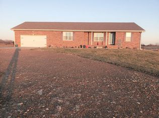 126 N 190th St, Girard, KS 66743