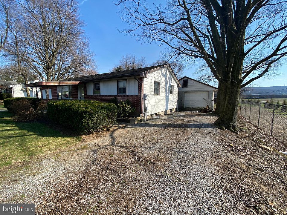 4220 Main St, Elverson, PA 19520 Zillow