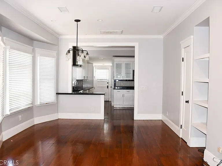268 N Grand St — Photo 4