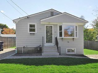 101 Highbank Ave, North Kingstown, RI 02852