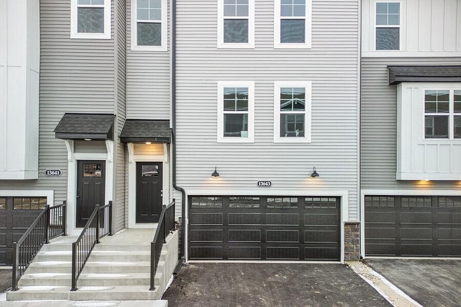 13643 Main entrance & Garage entrance