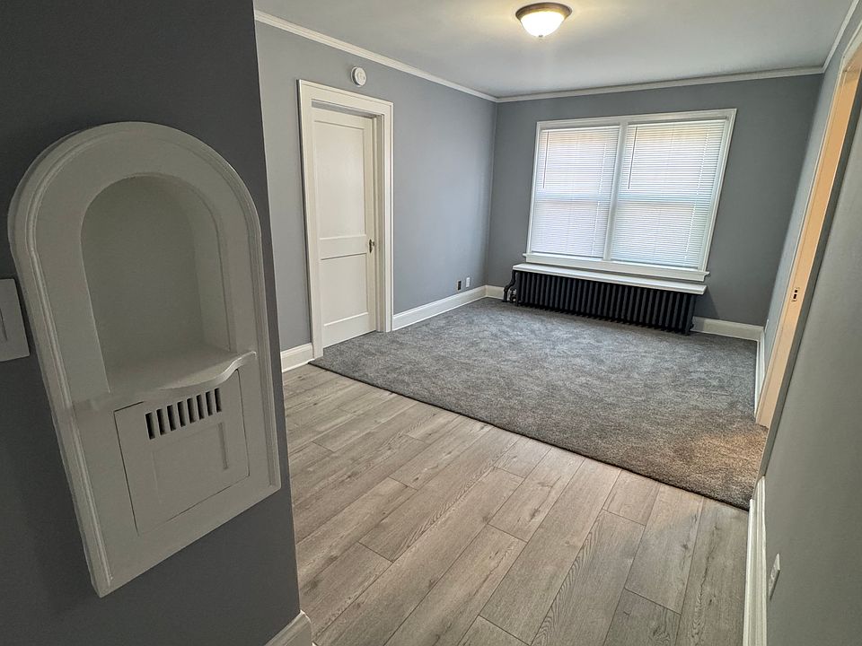 1st image of 1009 N 18th St #8
