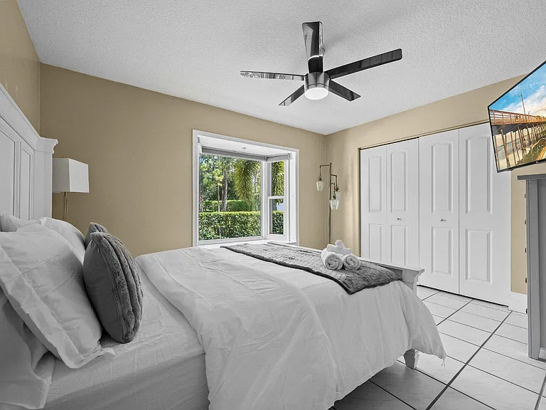 13724 Lilac Pl — Photo 6