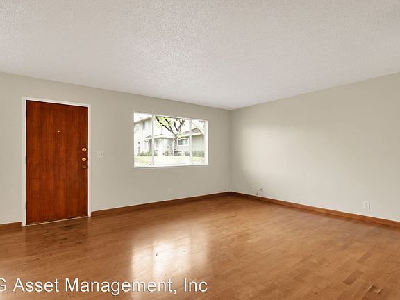 2nd image of 917 Gilchrist Walkway APT 1