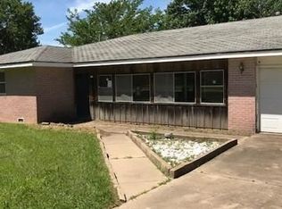 848 S Hickory St, Nowata, OK 74048