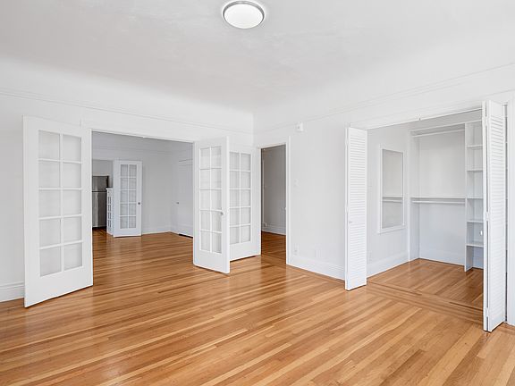 3rd image of 1895 Jefferson St #105A