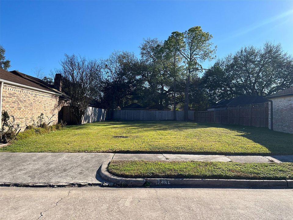 1st image of 7831 Bankside Dr