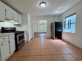 1070 Ollie Cir NW, Atlanta, GA