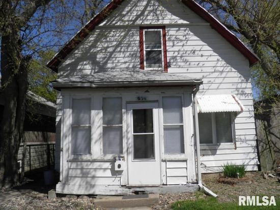 505 17th Ave, East Moline, IL 61244