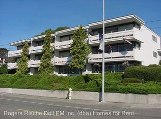 1031 SE Maylor St APT 104, Oak Harbor, WA 98277