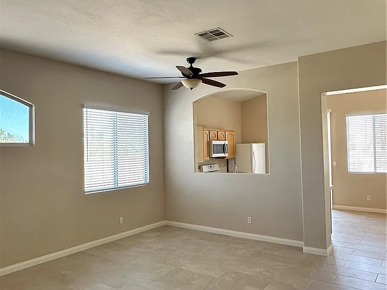 1922 Thunder Ridge Cir — Photo 6