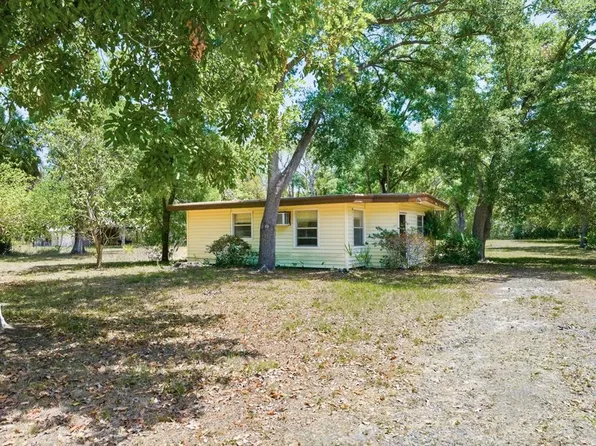 11405 Oak Ln, Seminole, FL 33778