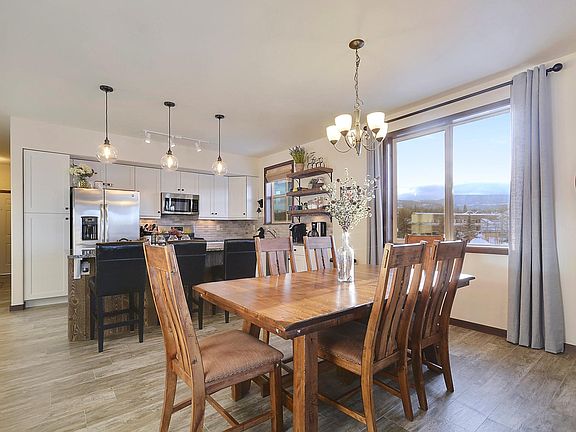 5th image of 134 Trailhead Cir