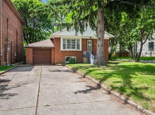 12 Graymar Ave, Toronto, ON M3H3B4