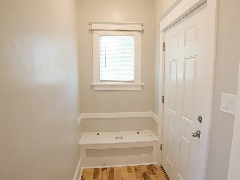 112 12th St N #118 — Photo 5