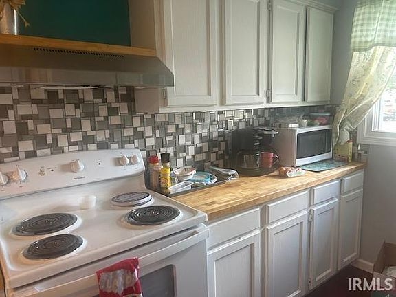 2nd image of 1409 Berkley Cir