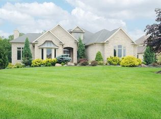 2017 S Meadow Cir, Akron, OH 44333