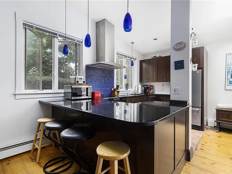 428 Gibbs Ave #4 — Photo 6