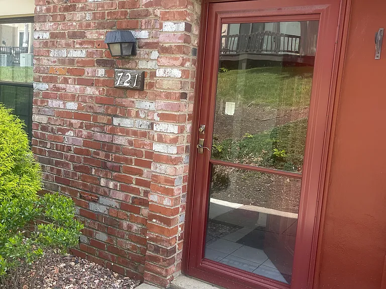 721 Pennsbury Blvd — Photo 30