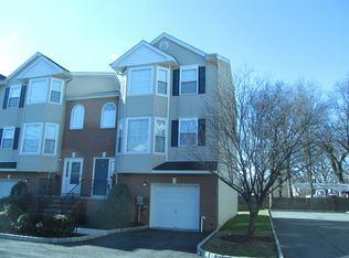 115 Drift Way, Rahway, NJ 07065