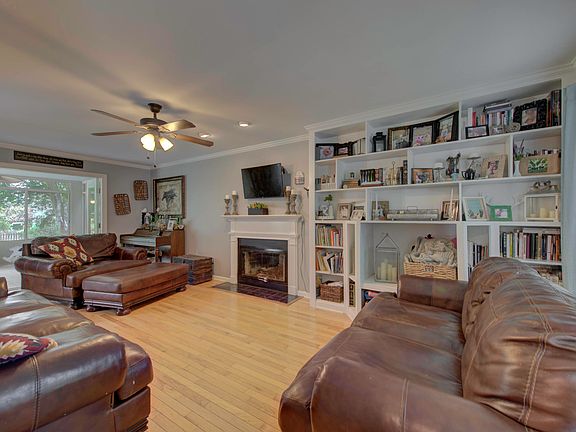 5th image of 4518 Haverty Dr