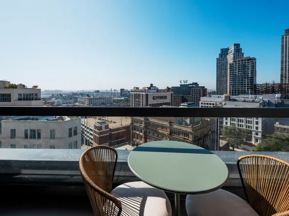 8 Court Square image 4 of 25