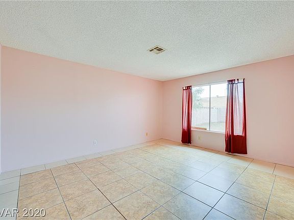 3rd image of 112 Hillsway Dr