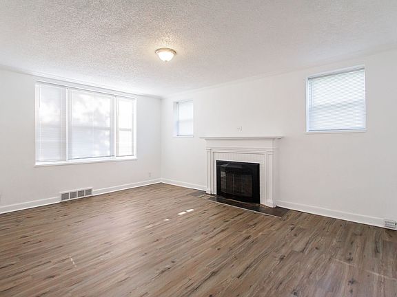 4th image of 3514 Gordon Ave #3514