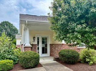 800 Longleaf Ct, Springfield, IL 62711