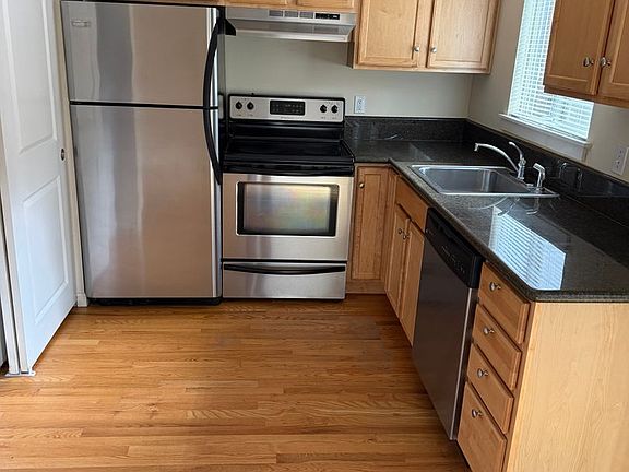 4th image of 7724-7810 SW 30th Ave