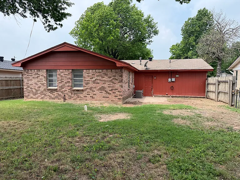 604 Woodland Way — Photo 10