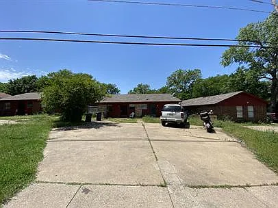 4004 Fair Park Blvd; Ft Worth 76115 — Photo 2