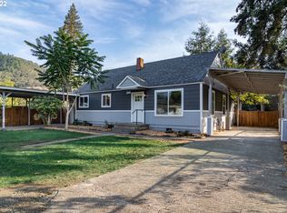 168 1st St, Dillard, OR 97432