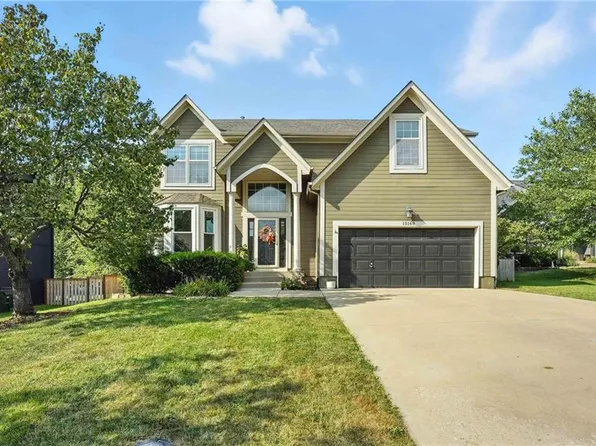 15168 W 154th St, Olathe, KS 66062