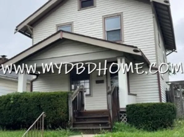 1031 Shore Dr, Fort Wayne, IN 46805