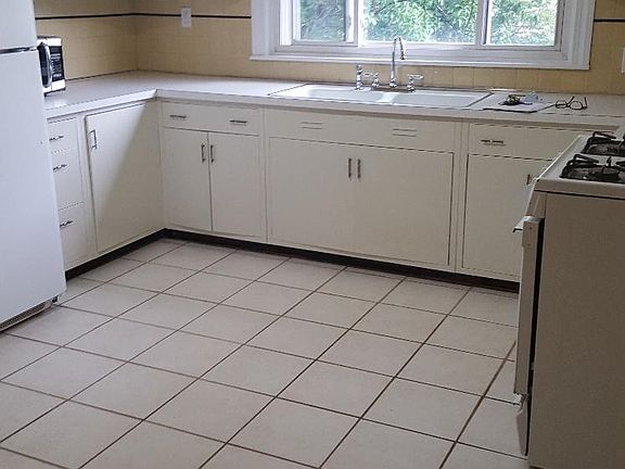 2nd image of 239 Forest St #1